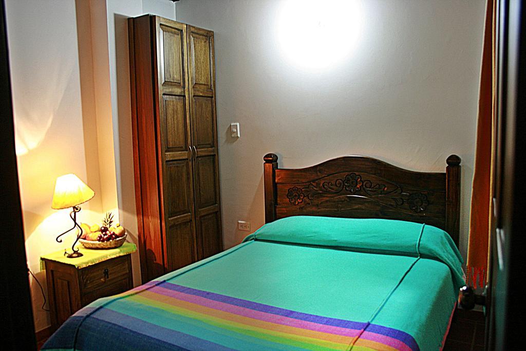 Hotel Los Geranios Duitama Cameră foto